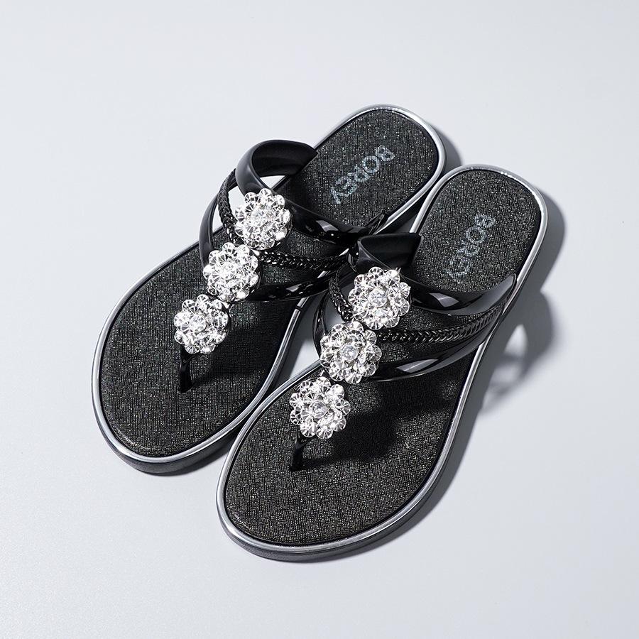 Rhinestone Pattern Hollow Out Slippers